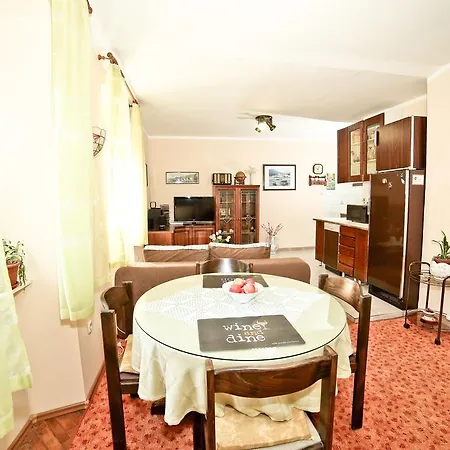 Apartman Mv *